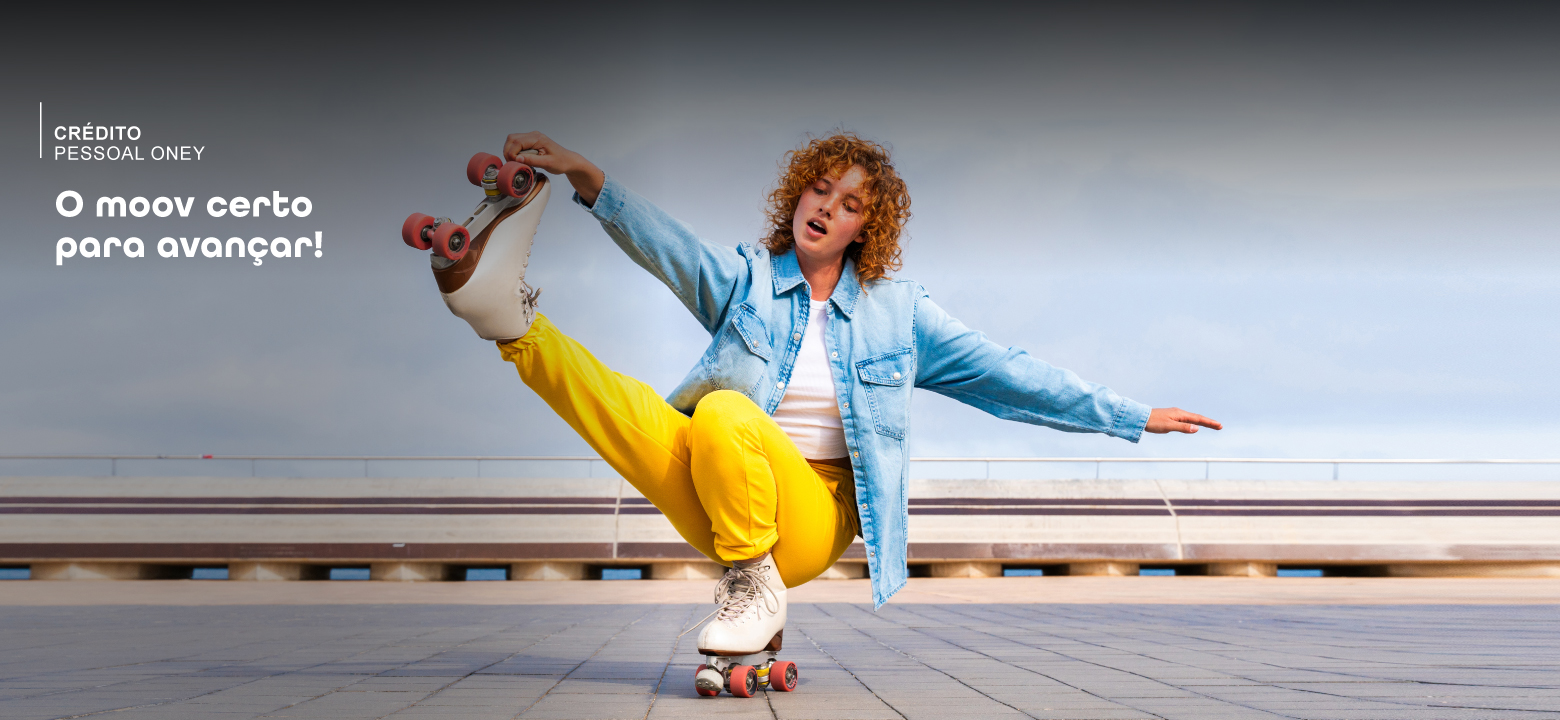 Pessoa jovem de patins em movimento representando progresso com o Crédito Pessoal Oney — o moov certo para avançar com os seus objetivos
